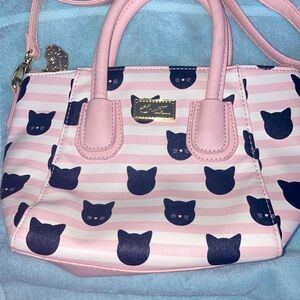 Adorable Pink & White Striped handbag with faceless cats! Removable strap.